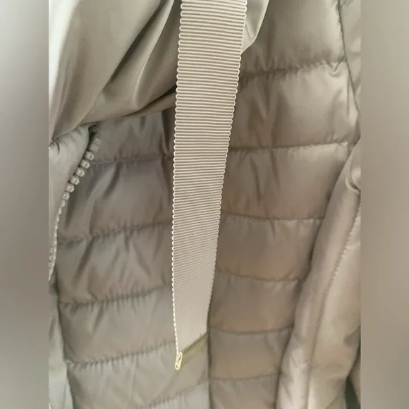 SZ M Tahari Tan Hooded Puffer Coat - Picture 3 of 13